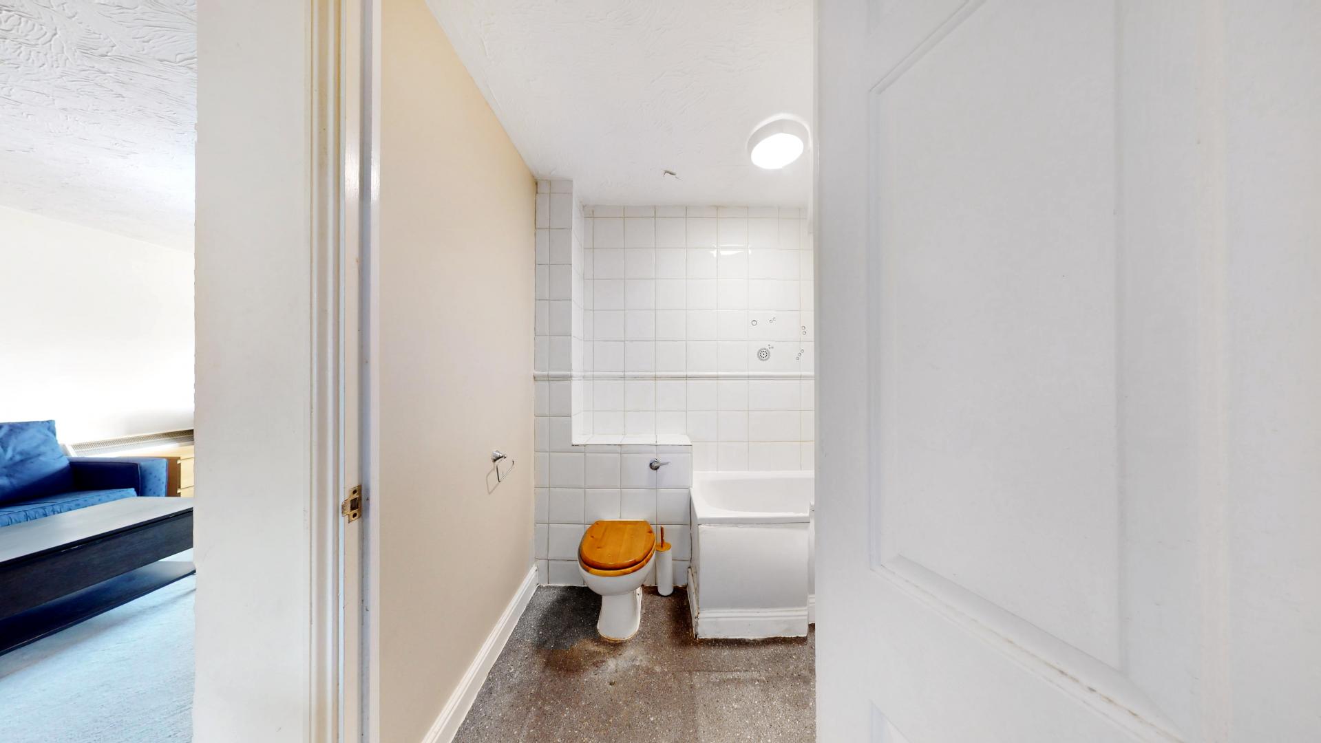 			Studio Apartment, 1 bath, 1 reception Apartment			 Upton Close, Cricklewood